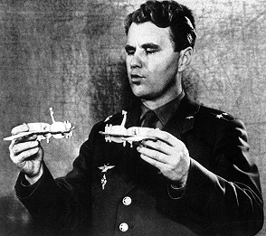 Shatalov explains the docking of Soyuz 4 and 5