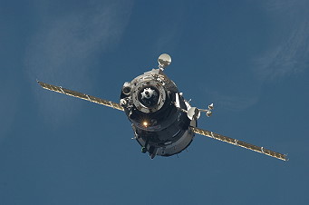 Soyuz TMA-17 arrives at the ISS