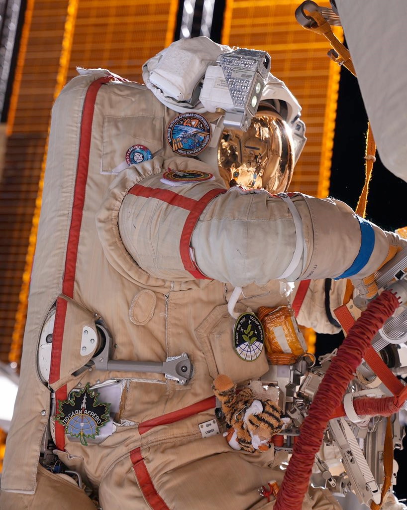 EVA on September 02, 2022