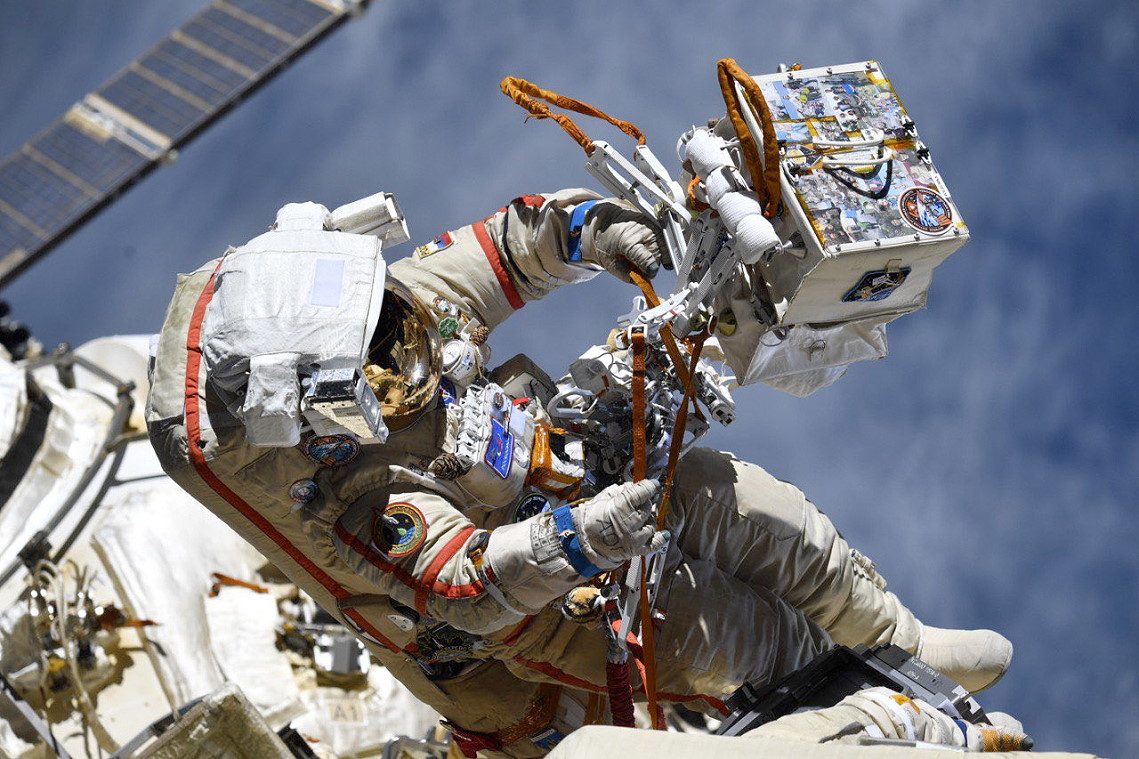 EVA on September 02, 2022