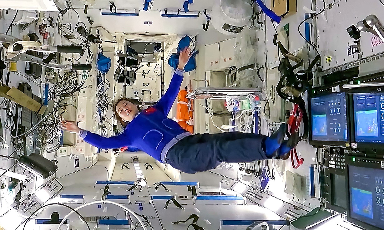 life onboard Tiangong