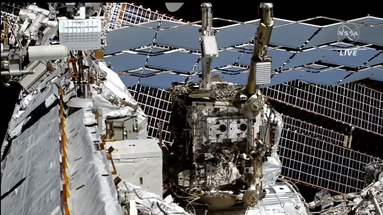 EVA on November 17, 2022