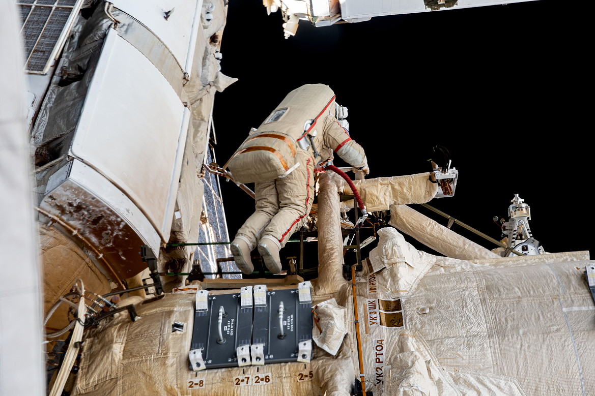 EVA Sergei Prokopyev on August 09, 2023