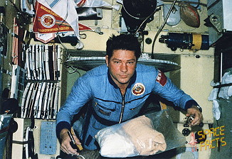 Leben an Bord von Saljut 7