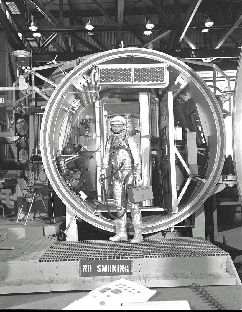 John Glenn im Training