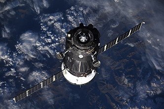 Soyuz MS-09 docking Soyuz MS-09 docking