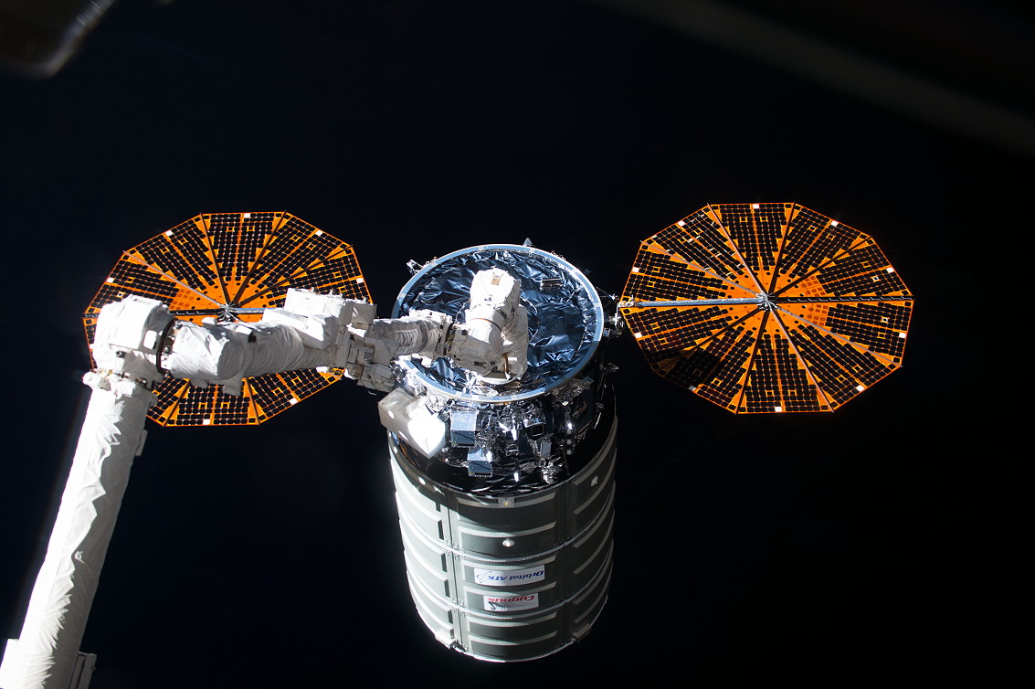 Cygnus grapple