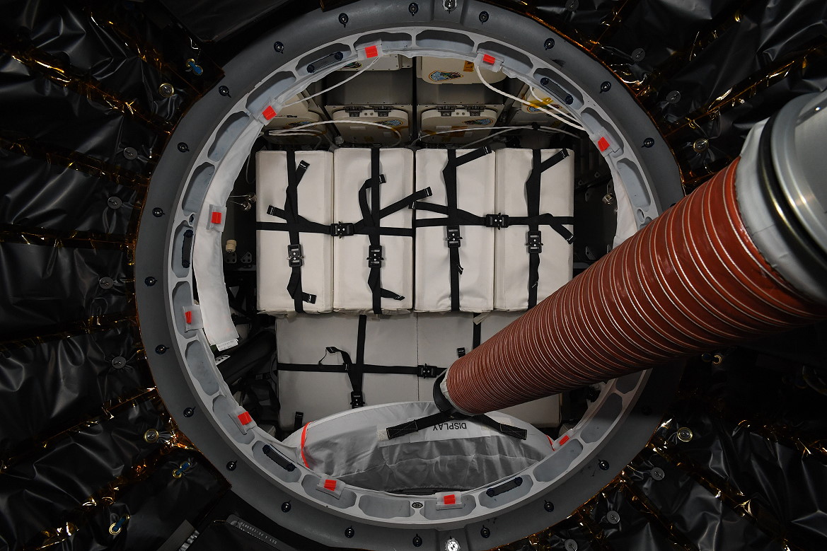 Dragon SpX-22 oder CRS-22 ist f�r den Abflug gepackt