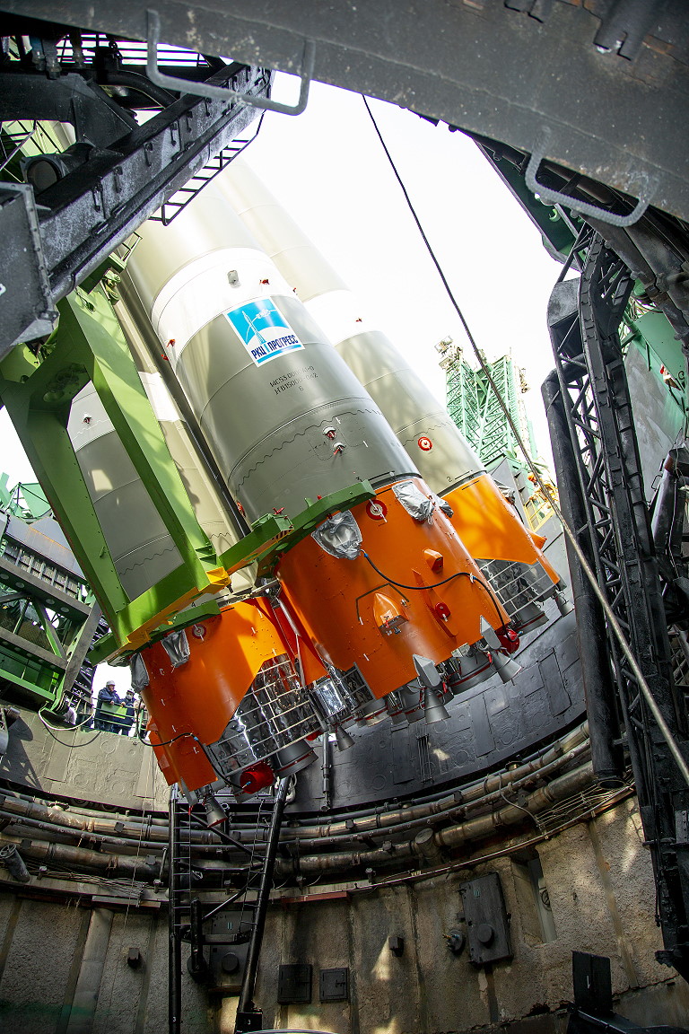 Soyuz MS-16 erection