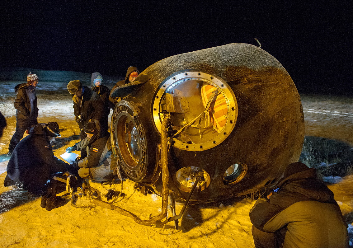 Soyuz TMA-17M recovery