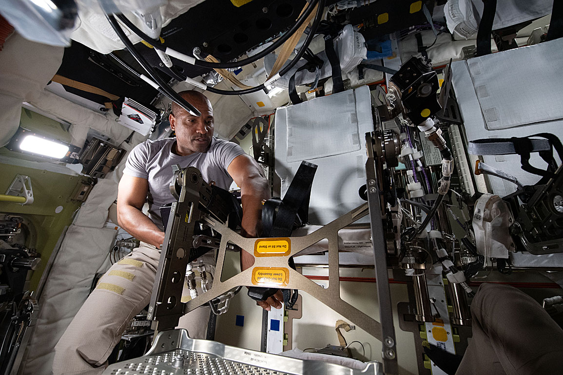 Victor Glover an Bord von Orion