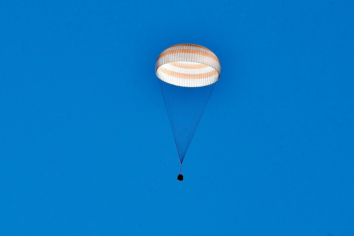 Soyuz MS-25 landing