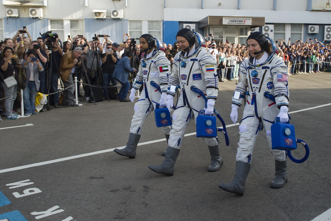 Crew Soyuz MS-15 walkout