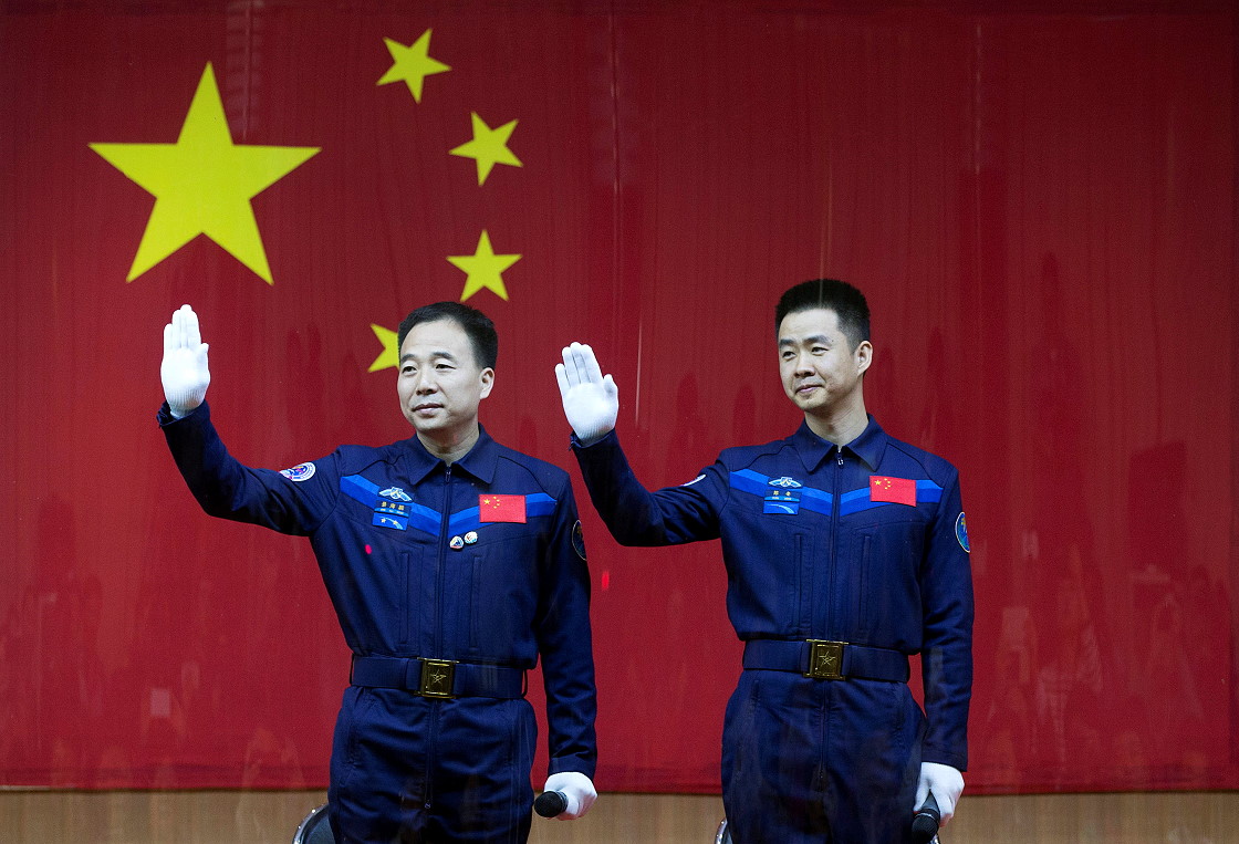 Crew Shenzhou-11