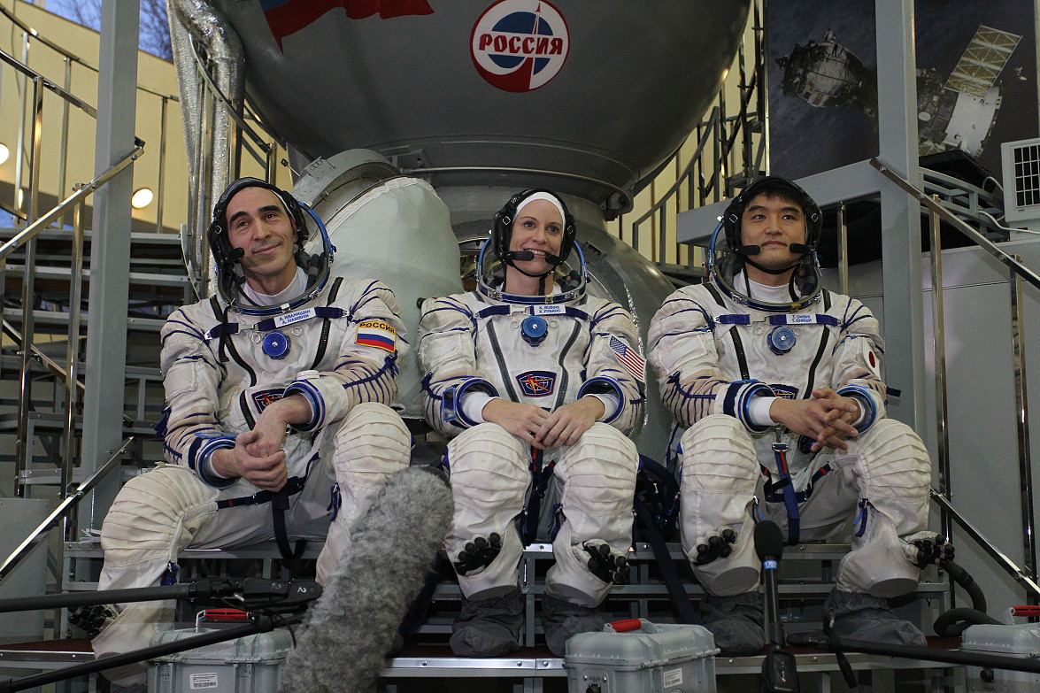 Crew Soyuz TMA-19M backup
